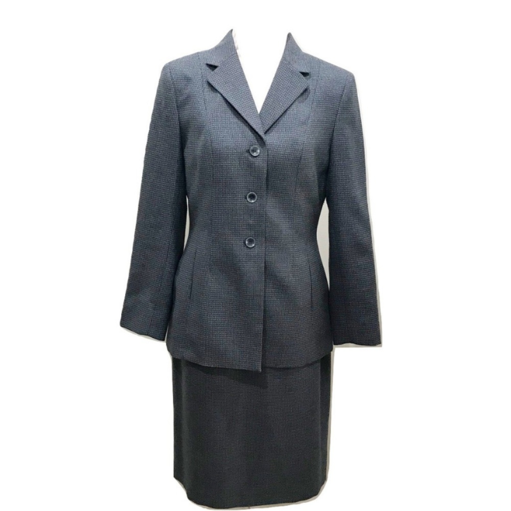 Le Suit Size 8 Suit Blazer Skirt Grayish Blue